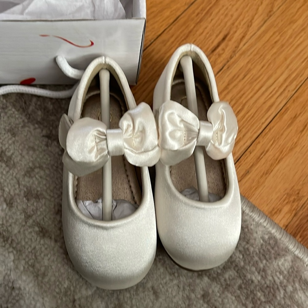 Beautiful little girls dress shoes